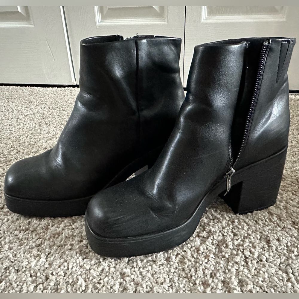 Women's Black Platform Ankle Boots with Side Zip chunky boots size 8